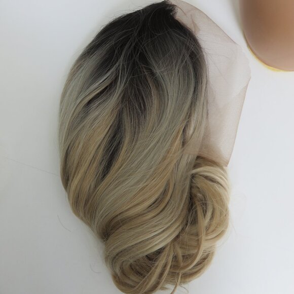 (#111) Hair blend blonde highlight platinum blonde layered wave wig - Picture 8 of 10